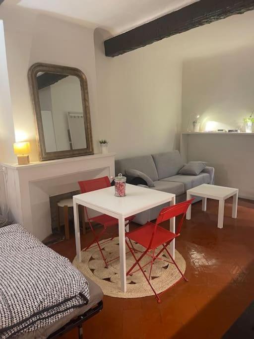 Aix En Provence - Jolie Studio Lejlighed Aix-en-Provence Eksteriør billede